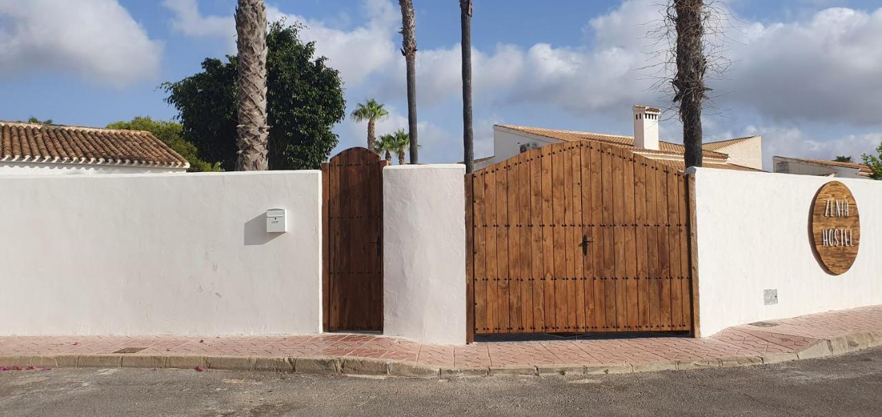 Zenia Hostel Playa Flamenca Esterno foto