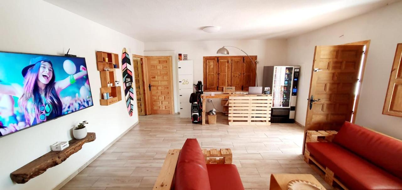 Zenia Hostel Playa Flamenca Esterno foto